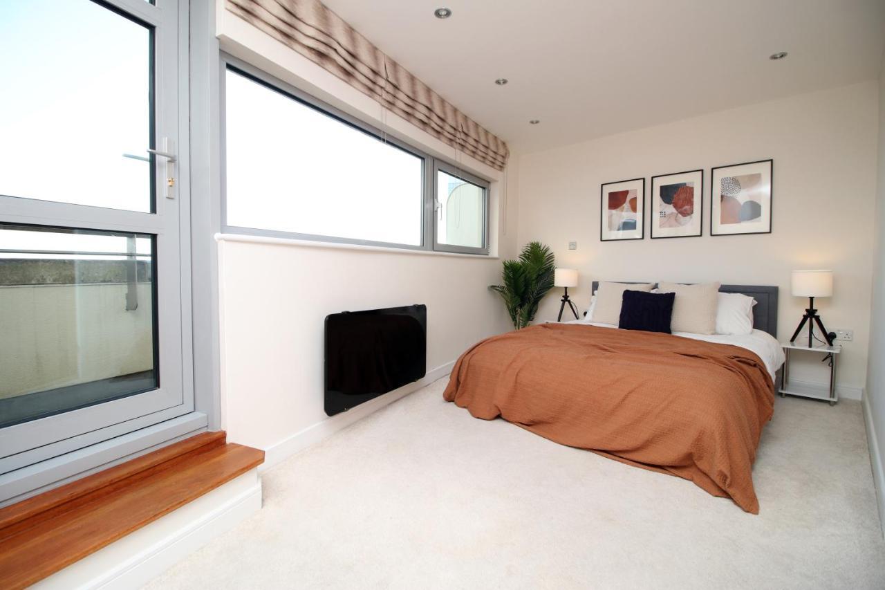 The Skyline - Luxury City Centre Flat With Designated Parking Cardiff Exteriör bild