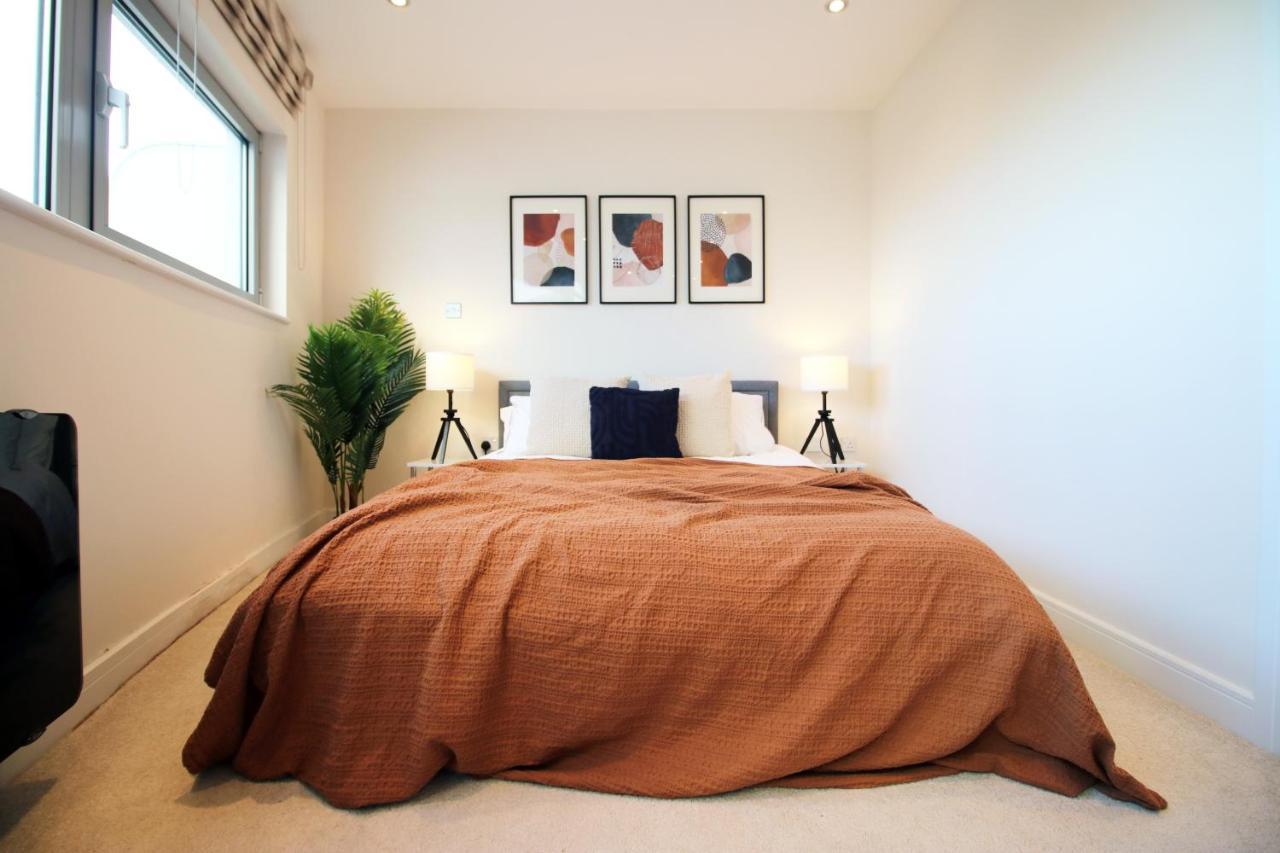 The Skyline - Luxury City Centre Flat With Designated Parking Cardiff Exteriör bild