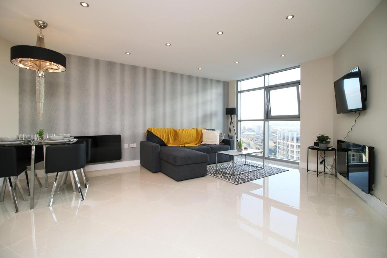 The Skyline - Luxury City Centre Flat With Designated Parking Cardiff Exteriör bild