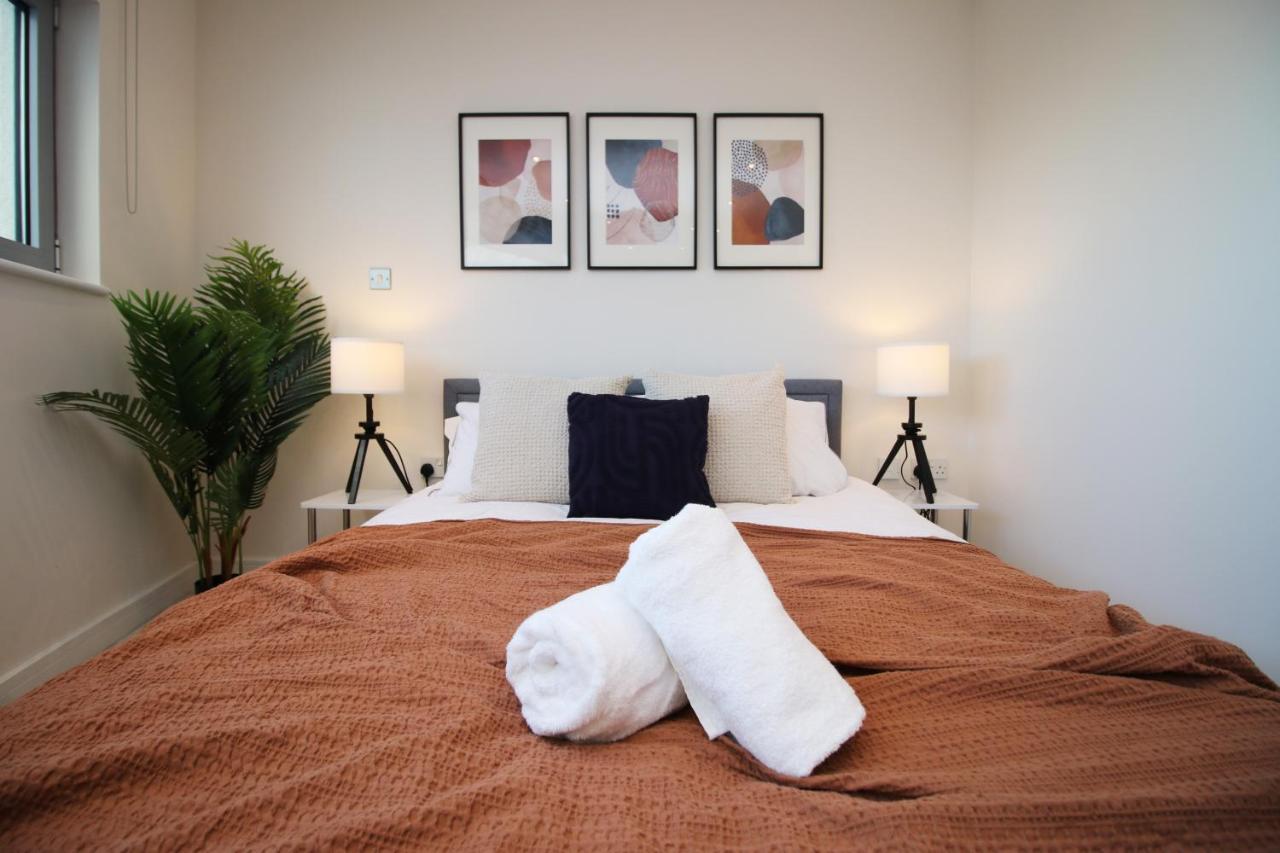 The Skyline - Luxury City Centre Flat With Designated Parking Cardiff Exteriör bild