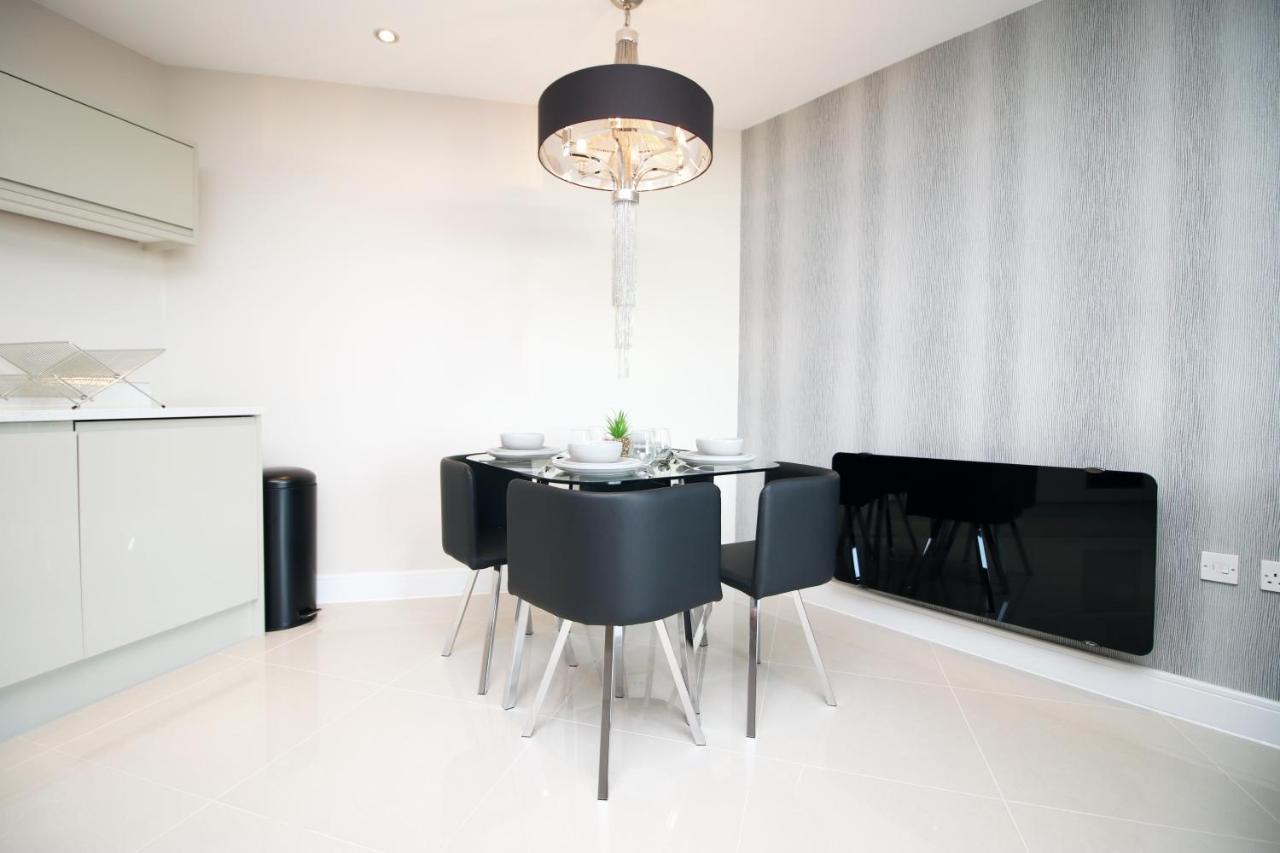The Skyline - Luxury City Centre Flat With Designated Parking Cardiff Exteriör bild