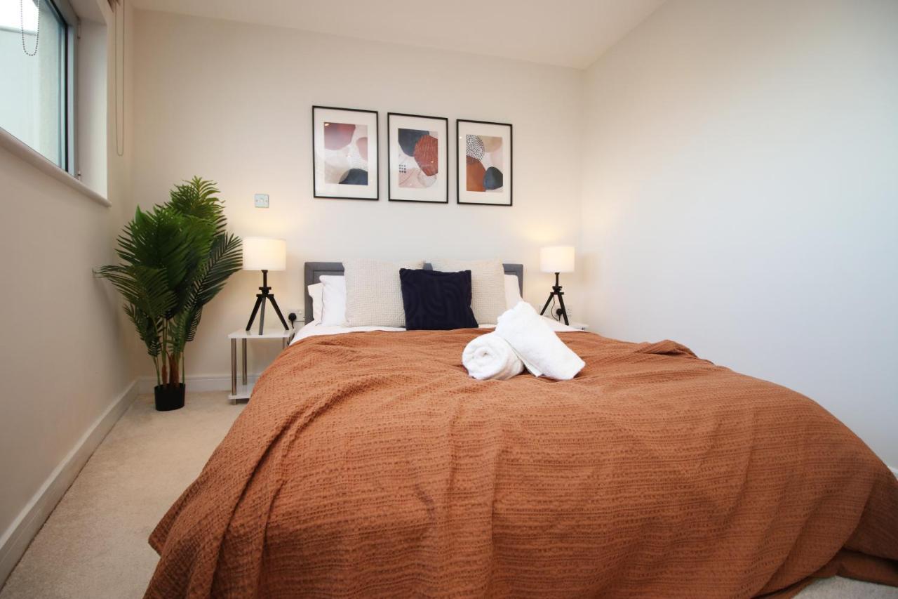 The Skyline - Luxury City Centre Flat With Designated Parking Cardiff Exteriör bild