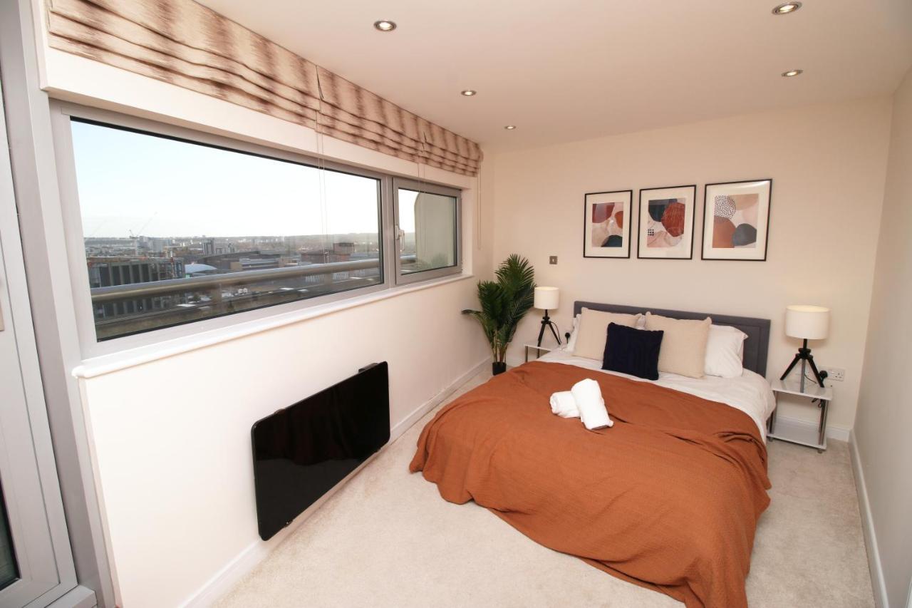 The Skyline - Luxury City Centre Flat With Designated Parking Cardiff Exteriör bild