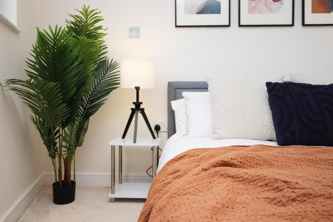 The Skyline - Luxury City Centre Flat With Designated Parking Cardiff Exteriör bild